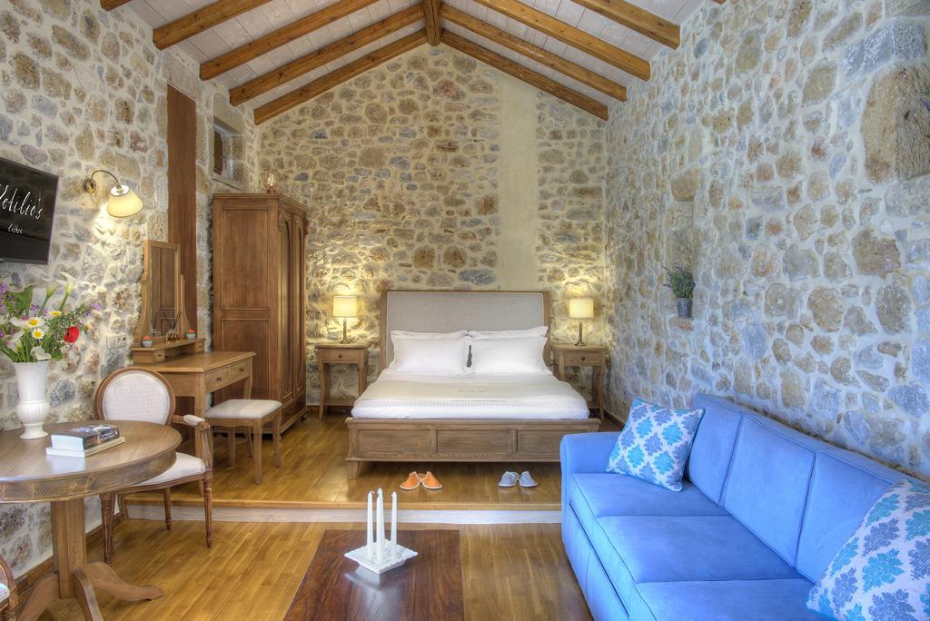 Vetilios Lithos Boutique Hotel Néon Oítilon Exteriör bild