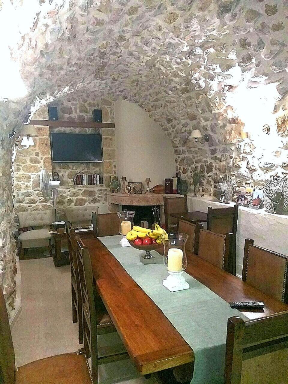 Vetilios Lithos Boutique Hotel Néon Oítilon Exteriör bild